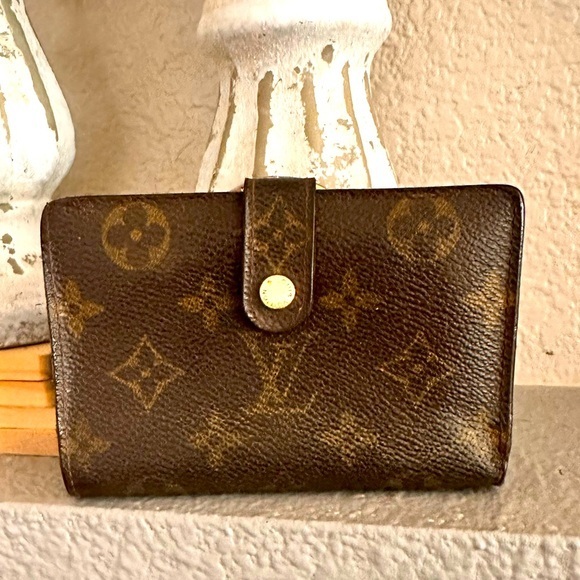 Louis Vuitton Handbags - Louis Vuitton Monogram Porte Monnaie Billets Viennois Bifold Wallet
